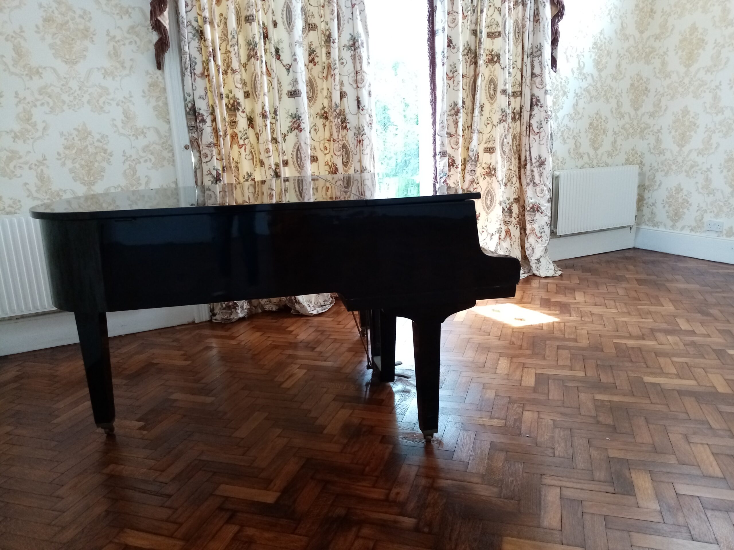 Sanding-and-finishing Ddinesen floor 99 Bishopsgate